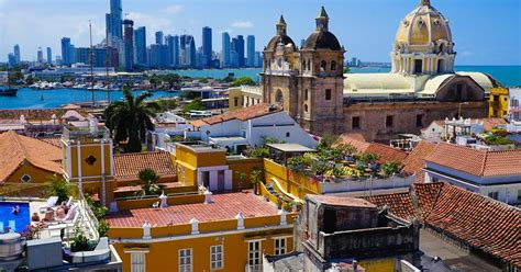Which airlines provide the cheapest flights from Panama City to Cartagena? The cheapest return flight ticket from Panama City to Cartagena found by KAYAK users in the last 72 hours was for $194 on Avianca, followed by Copa Airlines ($245). One-way flight deals have also been found from as low as $106 on Avianca and from $165 on Copa Airlines. 